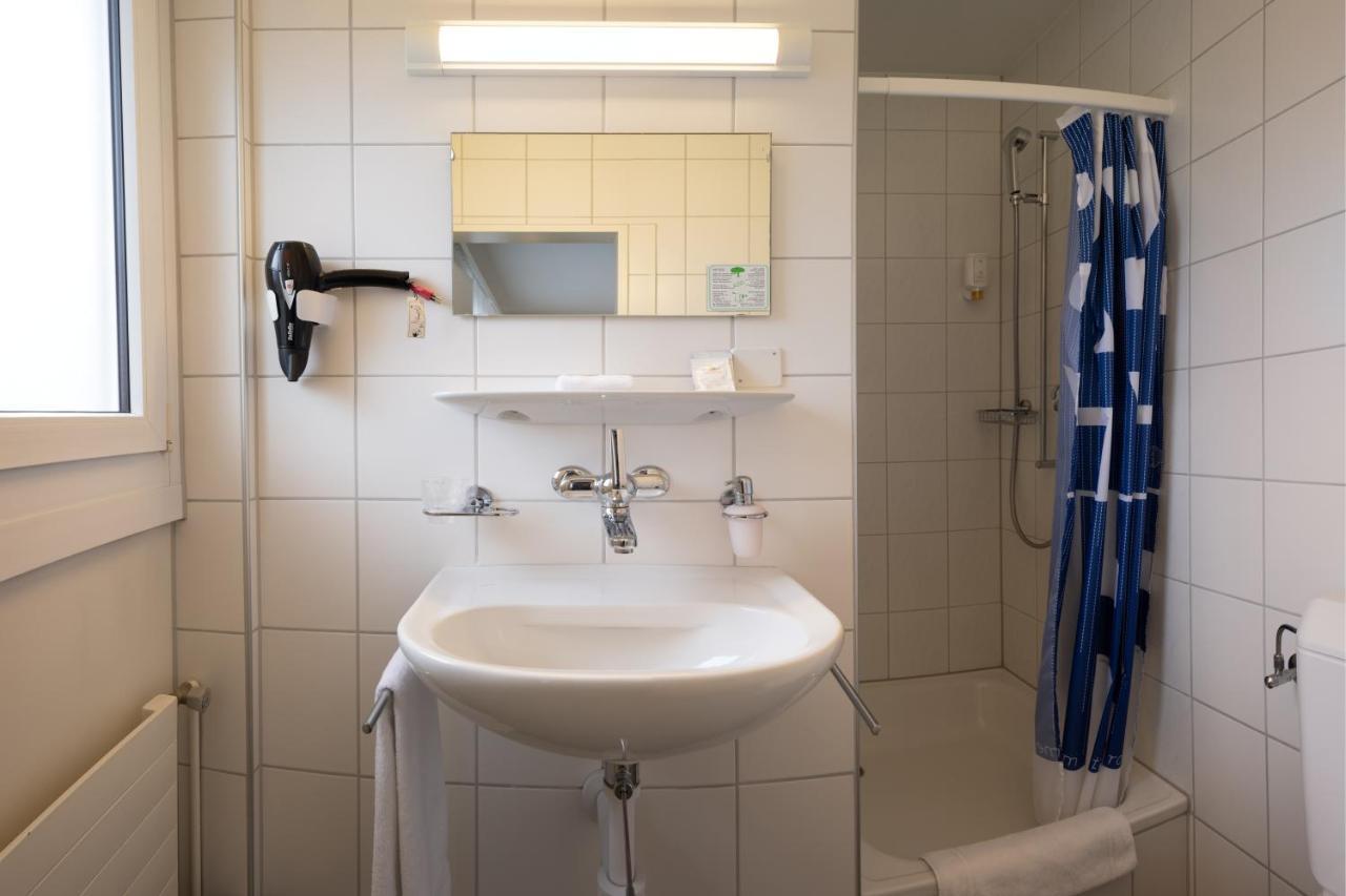 Hotel Baeren Niederscherli 外观 照片